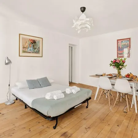 Bright & Peaceful 2br In 10th *