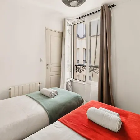 Bright & Peaceful 2br In 10th Párizs